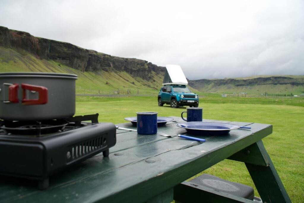 Rent Campervans เค็ปลาวิก ภายนอก รูปภาพ